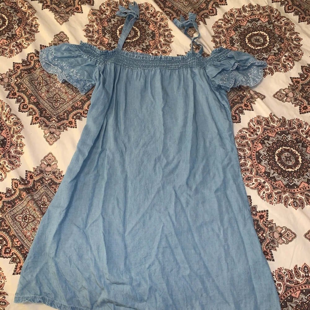 Blue dress